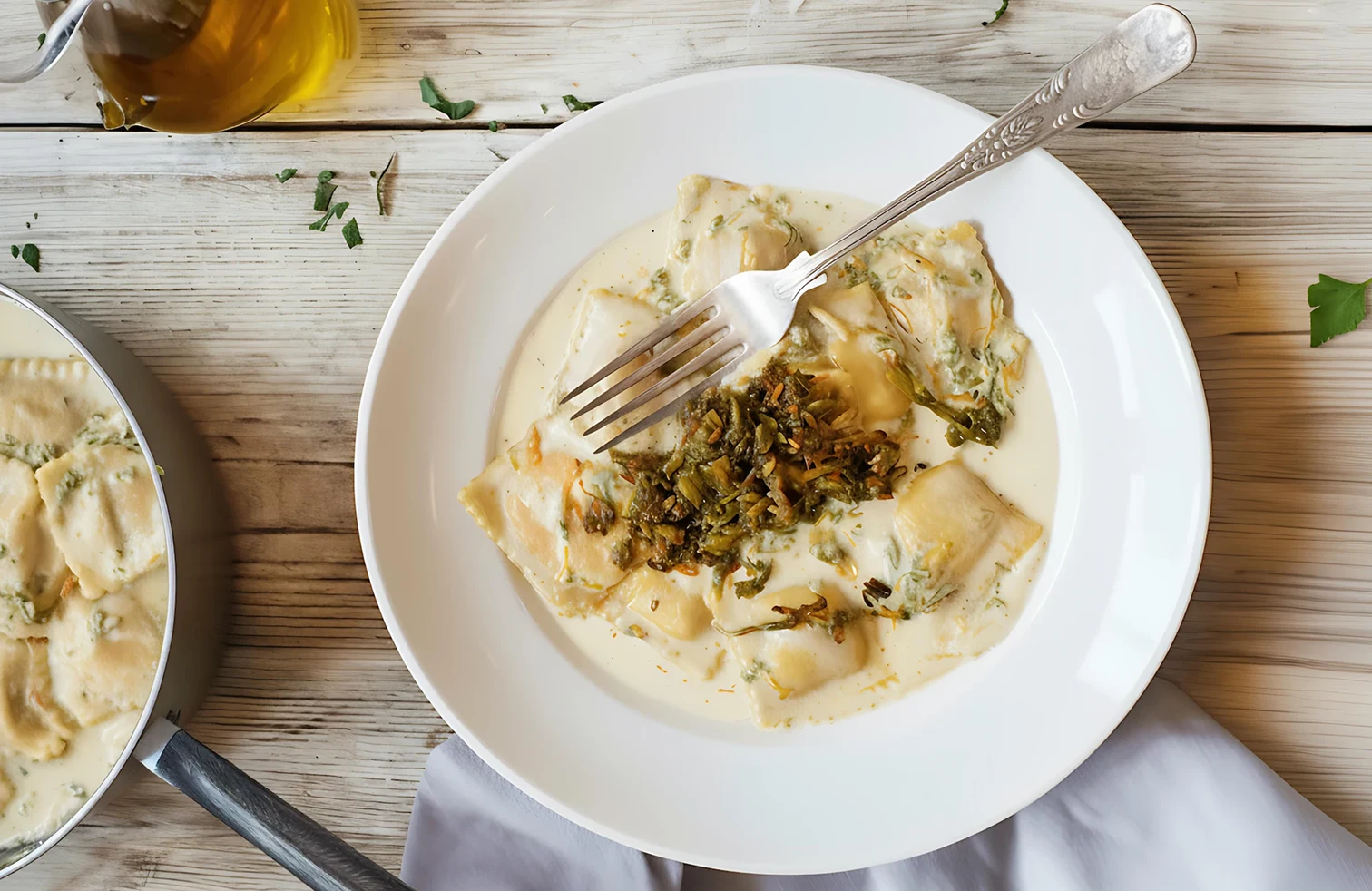 Pasta con scaglie di formaggio