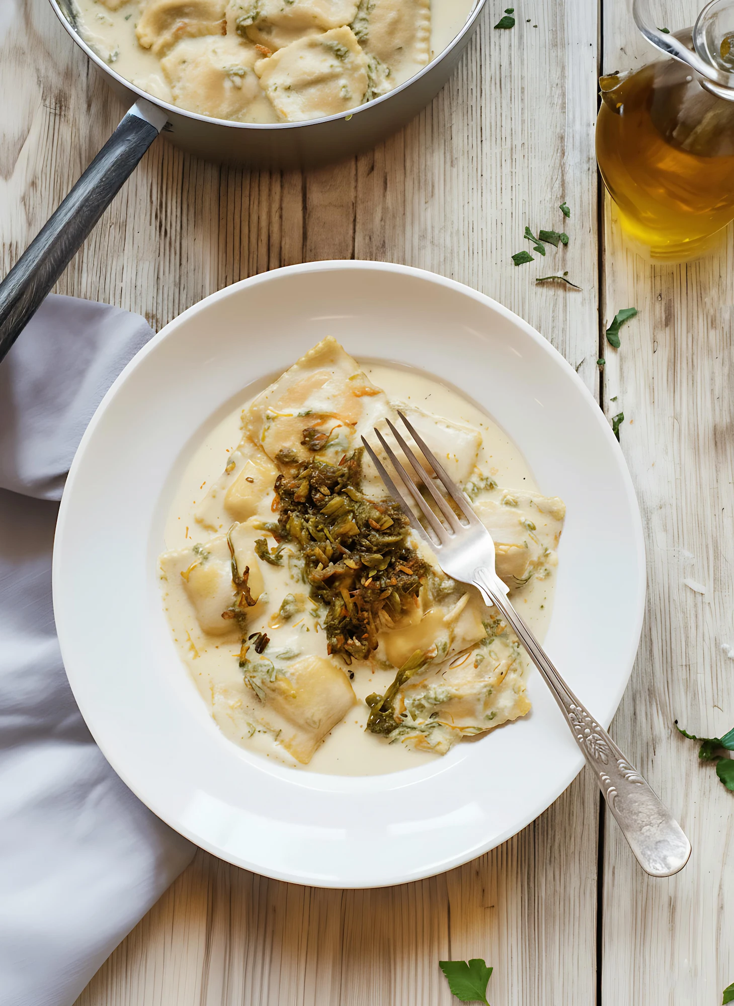 Pasta con scaglie di formaggio